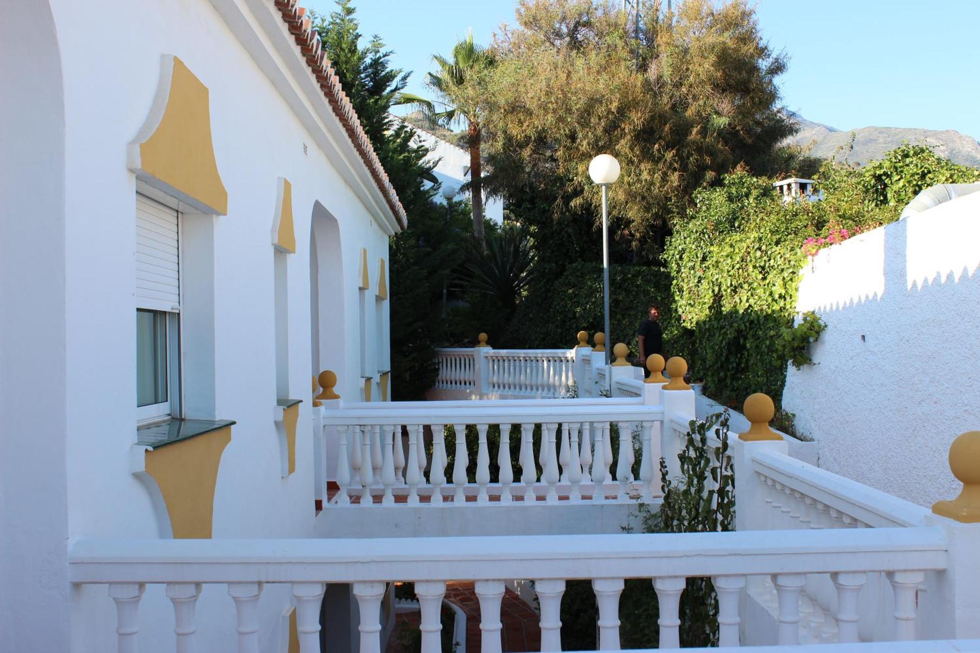 Apartamentos Las Rosas De Capistrano Nerja Buitenkant foto