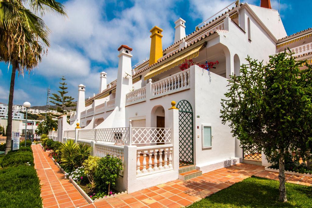 Apartamentos Las Rosas De Capistrano Nerja Buitenkant foto