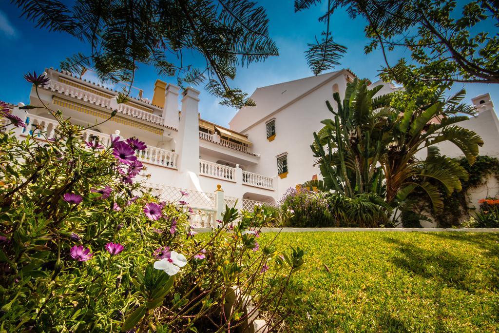 Apartamentos Las Rosas De Capistrano Nerja Buitenkant foto