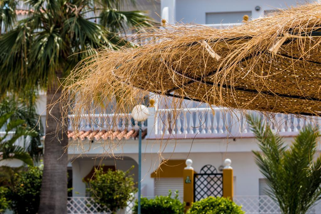 Apartamentos Las Rosas De Capistrano Nerja Buitenkant foto