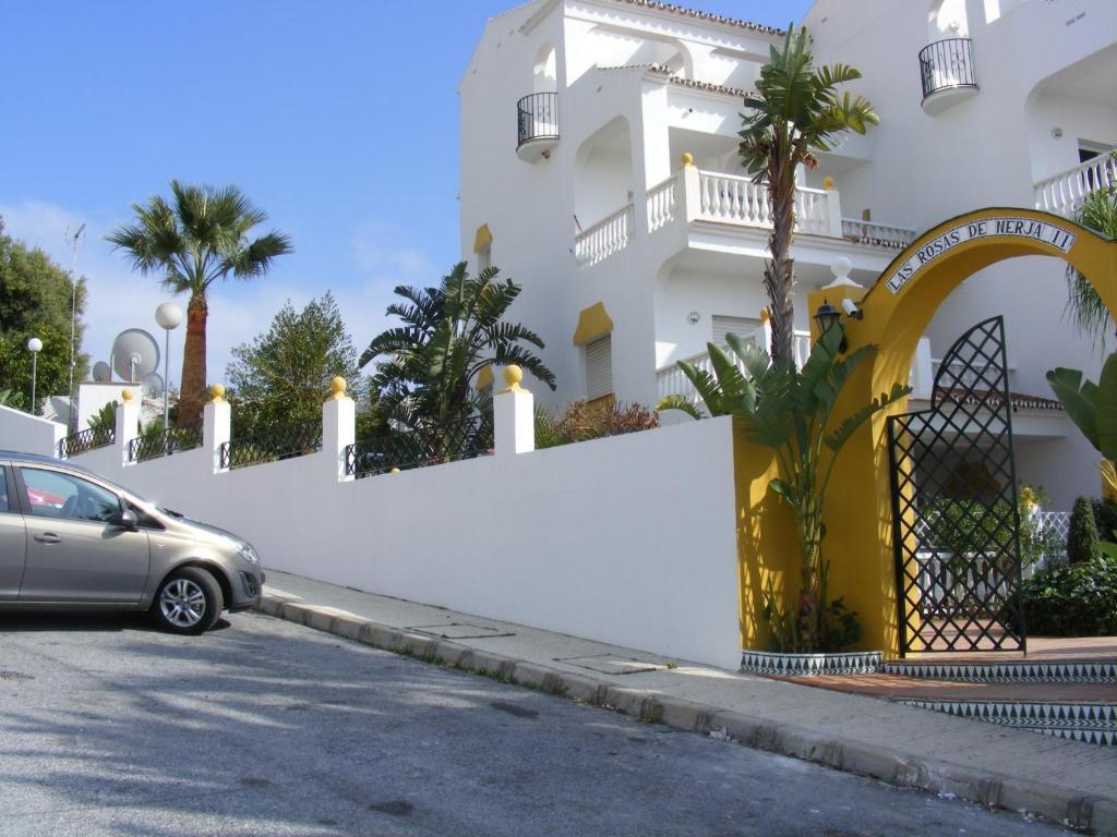 Apartamentos Las Rosas De Capistrano Nerja Buitenkant foto