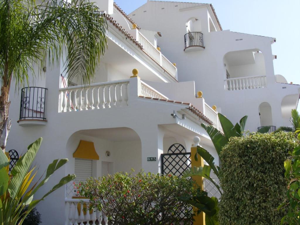 Apartamentos Las Rosas De Capistrano Nerja Buitenkant foto