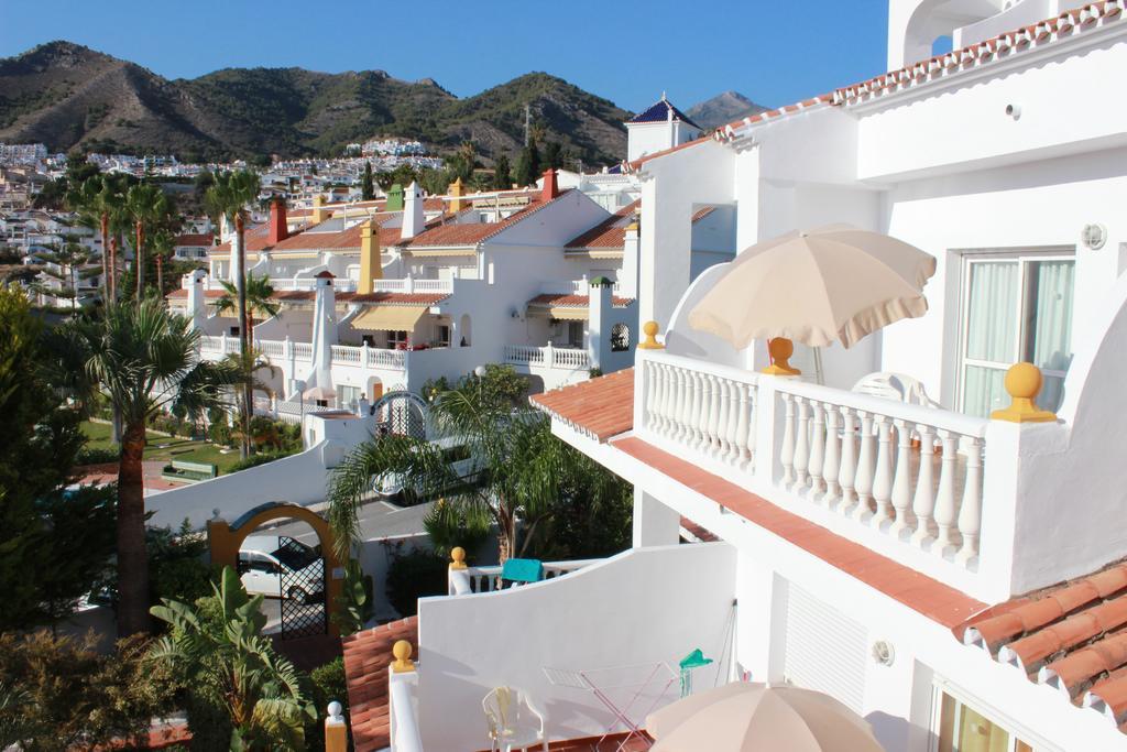 Apartamentos Las Rosas De Capistrano Nerja Buitenkant foto